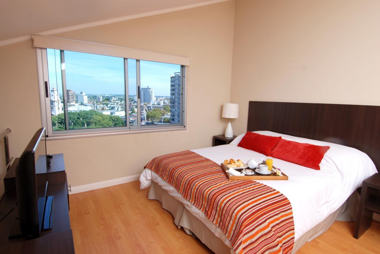 Plaza Suites 坎帕纳 外观 照片