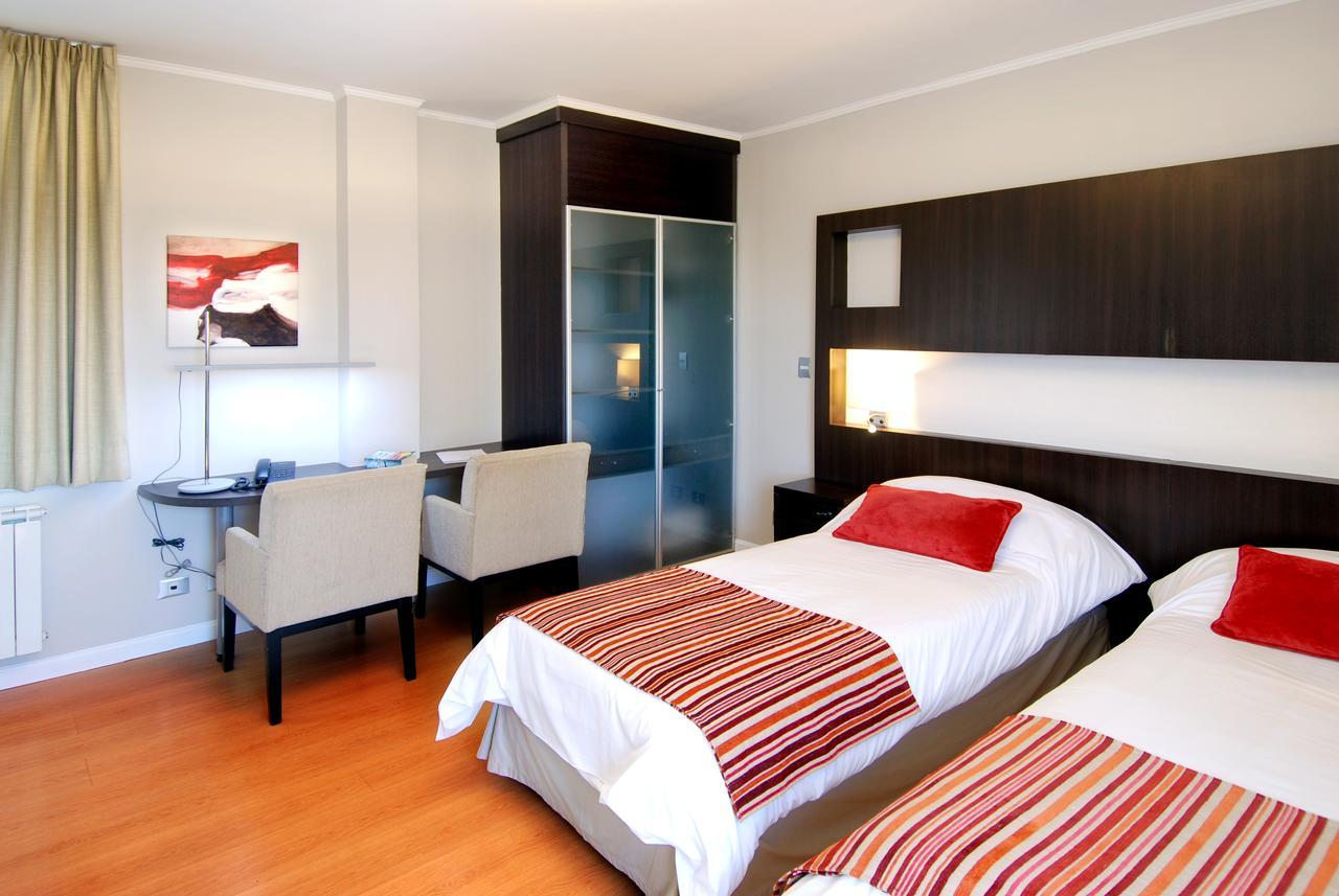 Plaza Suites 坎帕纳 外观 照片